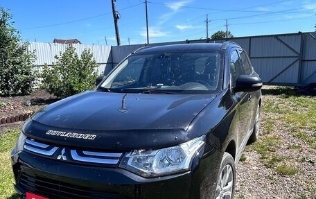 Mitsubishi Outlander III рестайлинг 3, 2012 год, 1 090 000 рублей, 6 фотография