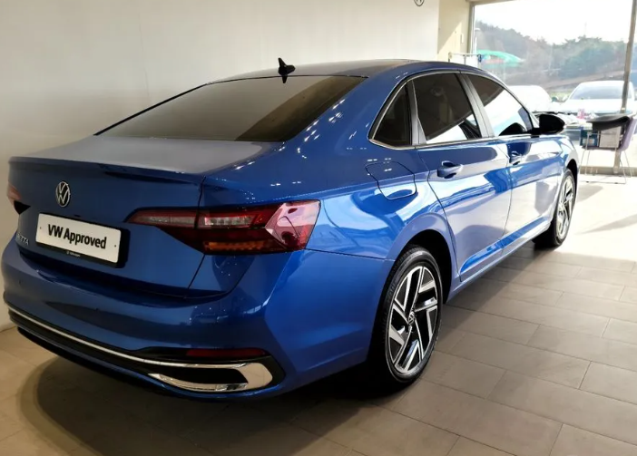 Volkswagen Jetta VII, 2023 год, 3 090 000 рублей, 2 фотография