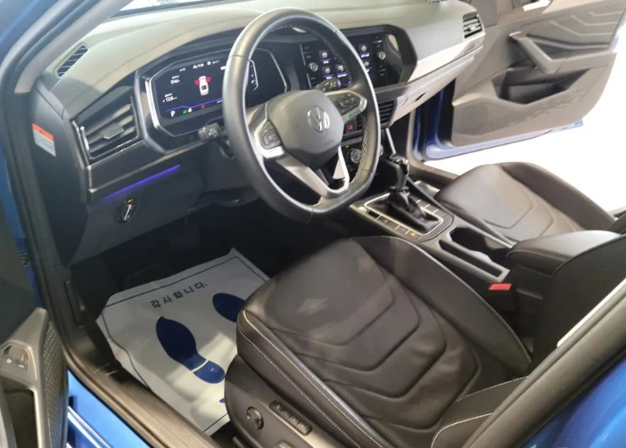 Volkswagen Jetta VII, 2023 год, 3 090 000 рублей, 5 фотография