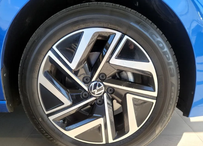 Volkswagen Jetta VII, 2023 год, 3 090 000 рублей, 3 фотография