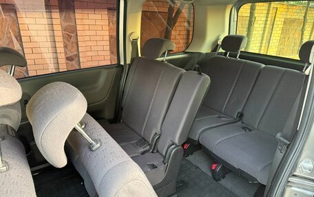 Nissan Serena III, 2006 год, 990 000 рублей, 9 фотография