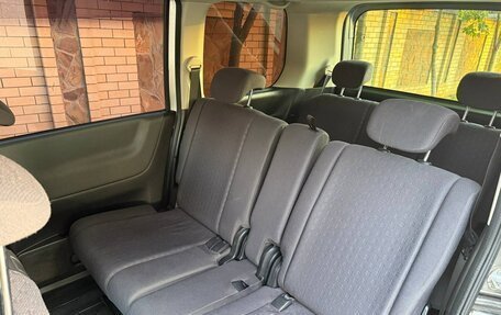 Nissan Serena III, 2006 год, 990 000 рублей, 12 фотография