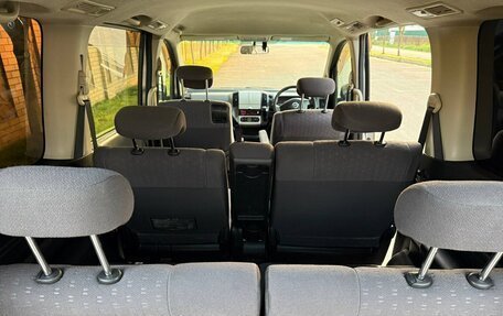 Nissan Serena III, 2006 год, 990 000 рублей, 14 фотография