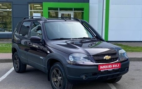 Chevrolet Niva I рестайлинг, 2018 год, 770 000 рублей, 3 фотография