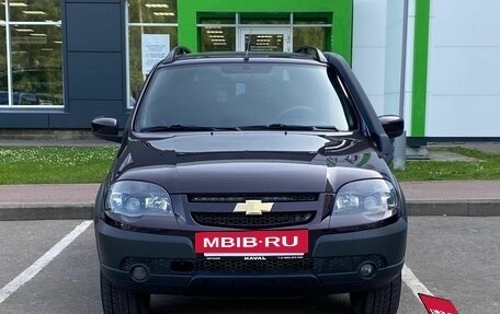 Chevrolet Niva I рестайлинг, 2018 год, 770 000 рублей, 2 фотография
