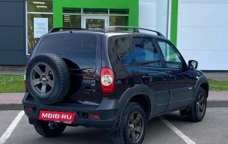 Chevrolet Niva I рестайлинг, 2018 год, 770 000 рублей, 5 фотография