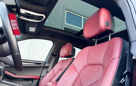 Porsche Macan I рестайлинг, 2024 год, 6 498 000 рублей, 10 фотография