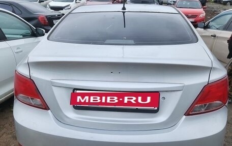 Hyundai Solaris II рестайлинг, 2015 год, 500 000 рублей, 4 фотография