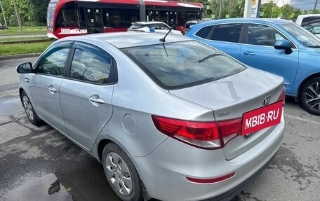 KIA Rio III рестайлинг, 2016 год, 830 000 рублей, 3 фотография