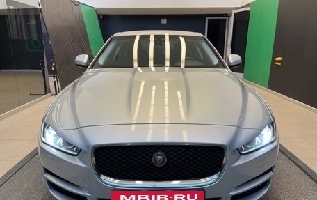 Jaguar XE I рестайлинг, 2017 год, 2 250 000 рублей, 2 фотография