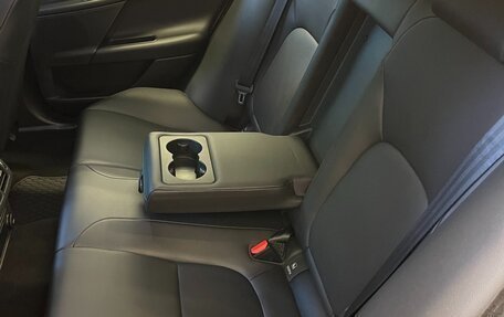 Jaguar XE I рестайлинг, 2017 год, 2 250 000 рублей, 21 фотография