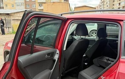 Volkswagen Tiguan I, 2011 год, 938 000 рублей, 1 фотография