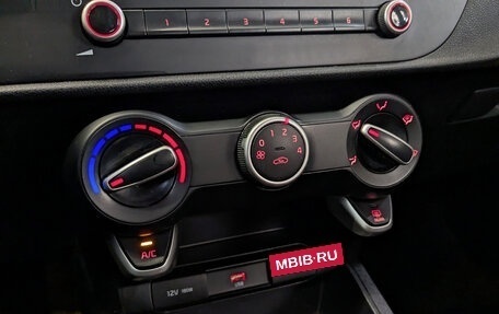 KIA Rio IV, 2021 год, 945 000 рублей, 26 фотография