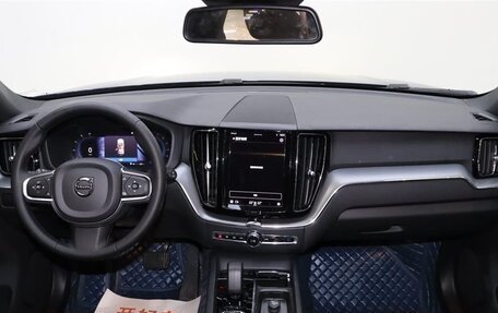 Volvo XC60 II, 2022 год, 3 020 000 рублей, 5 фотография