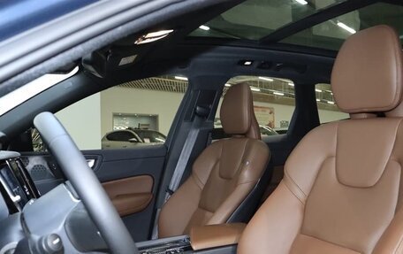 Volvo XC60 II, 2022 год, 3 020 000 рублей, 9 фотография