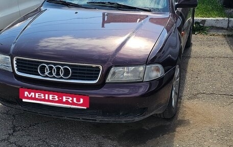 Audi A4, 1996 год, 410 000 рублей, 2 фотография