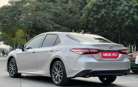 Toyota Camry, 2021 год, 2 350 000 рублей, 7 фотография
