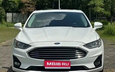 Ford Mondeo V, 2020 год, 1 678 111 рублей, 2 фотография