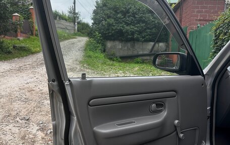 Mazda Demio III (DE), 2001 год, 340 000 рублей, 11 фотография