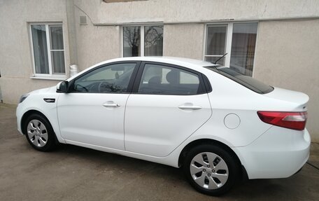 KIA Rio III рестайлинг, 2014 год, 850 000 рублей, 4 фотография