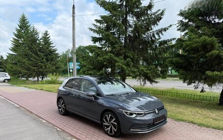 Volkswagen Golf VIII, 2022 год, 1 950 000 рублей, 3 фотография