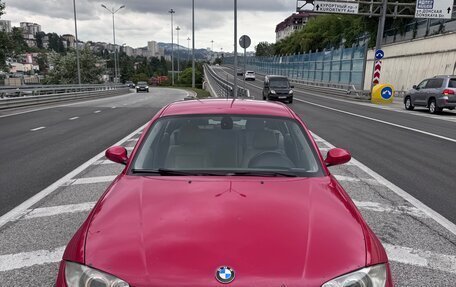 BMW 1 серия, 2005 год, 820 000 рублей, 1 фотография