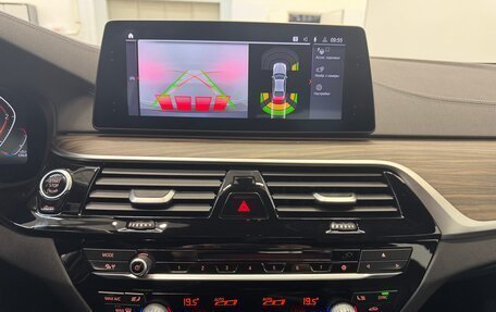 BMW 5 серия, 2019 год, 4 490 000 рублей, 15 фотография