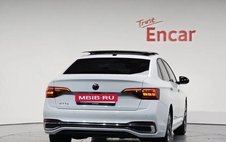 Volkswagen Jetta VII, 2022 год, 2 150 000 рублей, 4 фотография
