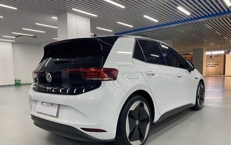 Volkswagen ID.3 I, 2022 год, 1 815 000 рублей, 4 фотография