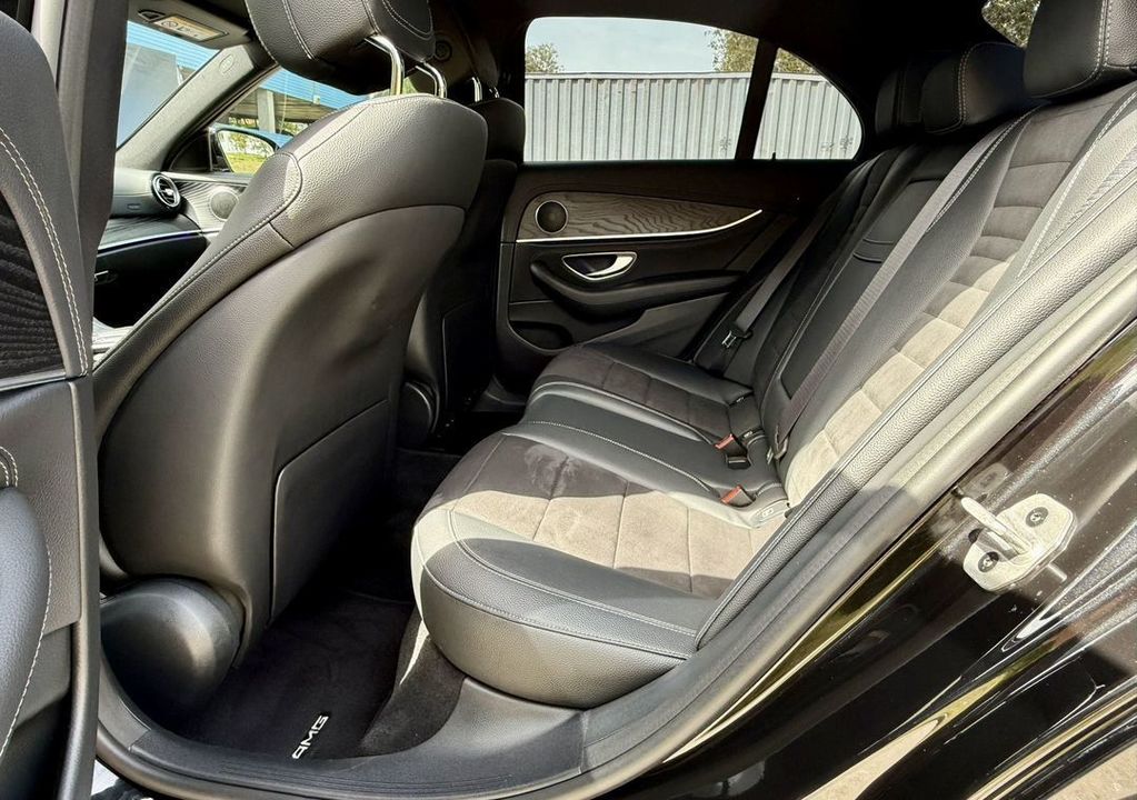 Mercedes-Benz E-Класс, 2020 год, 4 000 000 рублей, 17 фотография