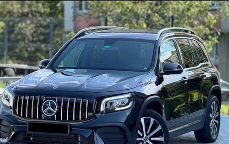 Mercedes-Benz GLB, 2022 год, 3 030 000 рублей, 1 фотография