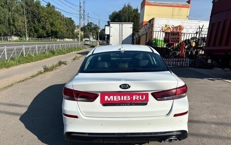 KIA Optima IV, 2019 год, 1 700 000 рублей, 2 фотография