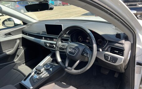 Audi A4, 2017 год, 2 000 000 рублей, 7 фотография