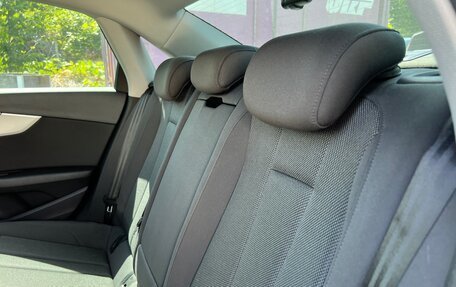 Audi A4, 2017 год, 2 000 000 рублей, 11 фотография