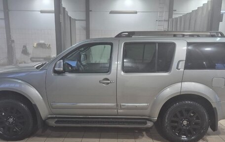 Nissan Pathfinder, 2012 год, 1 250 000 рублей, 2 фотография