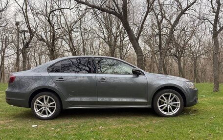 Volkswagen Jetta VI, 2012 год, 1 050 000 рублей, 2 фотография