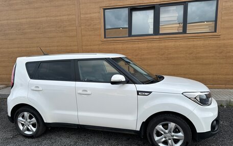 KIA Soul II рестайлинг, 2017 год, 1 180 000 рублей, 2 фотография