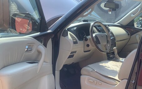 Infiniti QX56, 2011 год, 2 199 000 рублей, 10 фотография