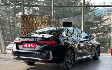 BMW 5 серия, 2025 год, 6 955 000 рублей, 5 фотография