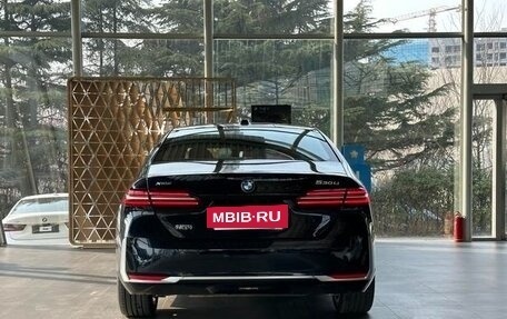 BMW 5 серия, 2025 год, 6 955 000 рублей, 17 фотография