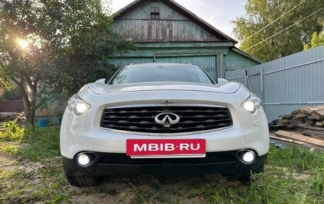 Infiniti FX II, 2010 год, 2 099 000 рублей, 2 фотография