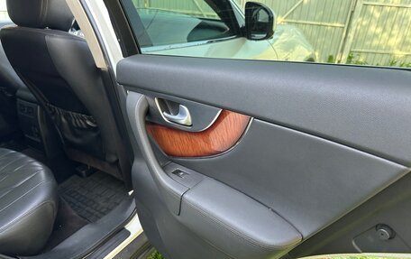 Infiniti FX II, 2010 год, 2 099 000 рублей, 17 фотография