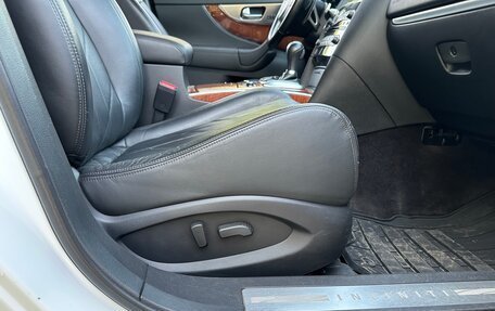 Infiniti FX II, 2010 год, 2 099 000 рублей, 20 фотография