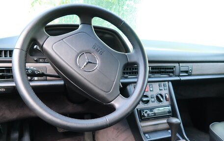 Mercedes-Benz S-Класс, 1985 год, 11 000 000 рублей, 7 фотография