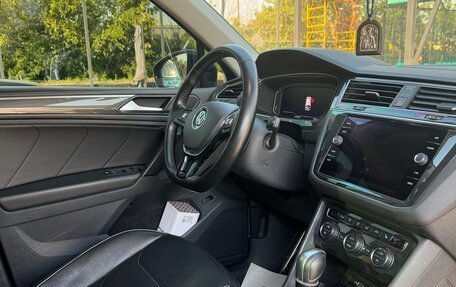 Volkswagen Tiguan II, 2020 год, 2 940 000 рублей, 6 фотография