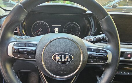 KIA K5, 2021 год, 2 700 000 рублей, 9 фотография