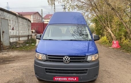 Volkswagen Transporter T5 рестайлинг, 2010 год, 2 050 000 рублей, 3 фотография