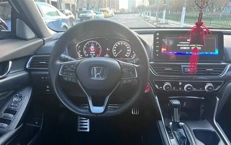 Honda Accord IX рестайлинг, 2022 год, 2 200 000 рублей, 8 фотография