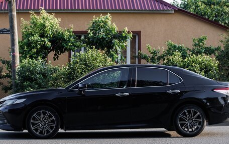 Toyota Camry, 2018 год, 2 200 000 рублей, 4 фотография