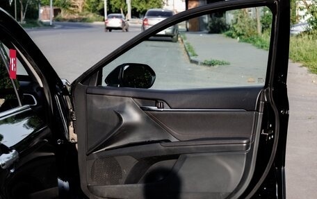Toyota Camry, 2018 год, 2 200 000 рублей, 6 фотография